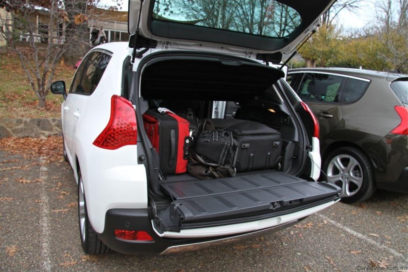 Peugeot 3008 багажник
