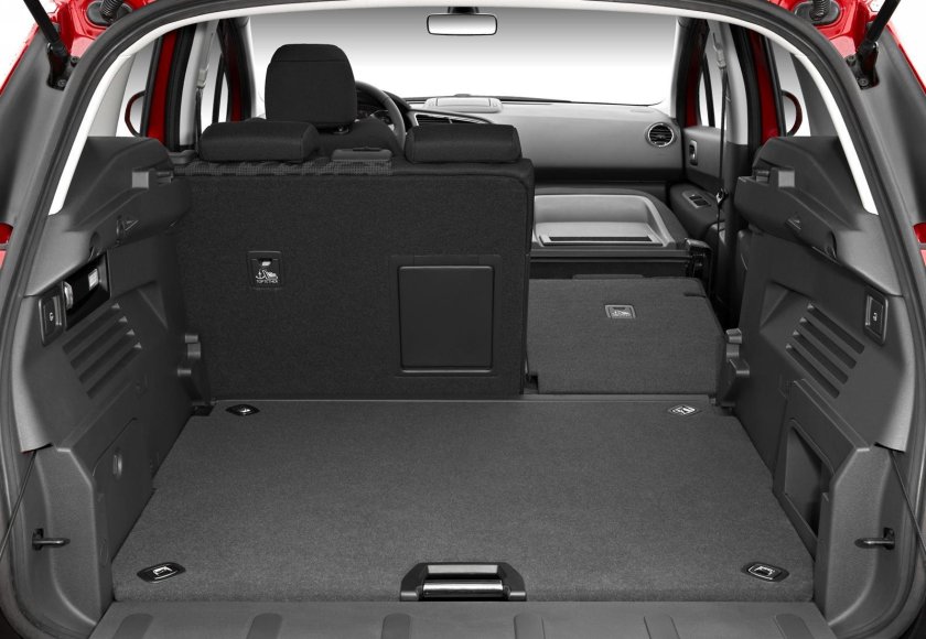 Пежо 3008 2010 багажник