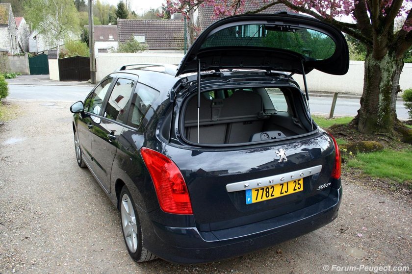 Пежо 308 SW багажник