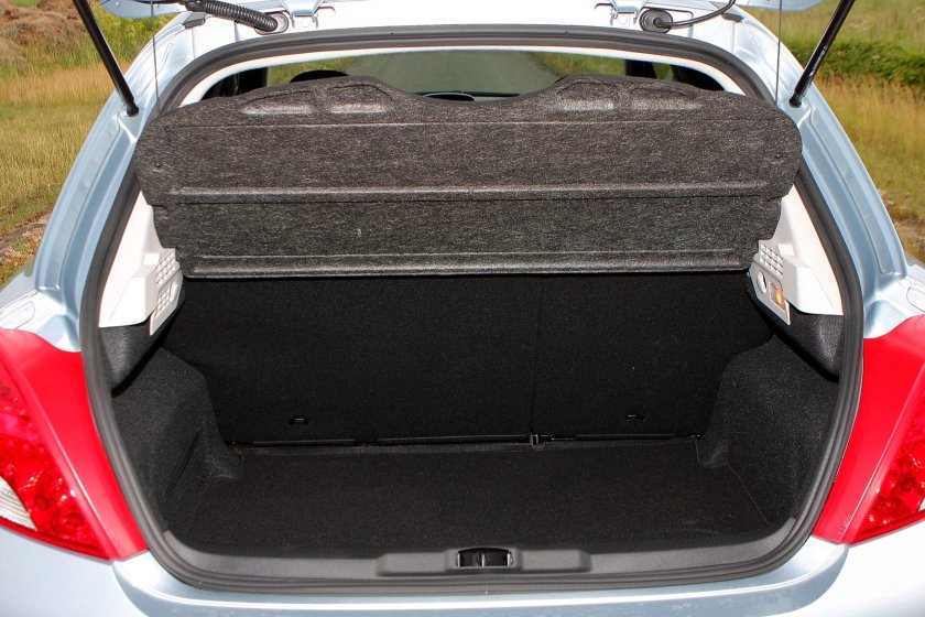 Peugeot 207 багажник