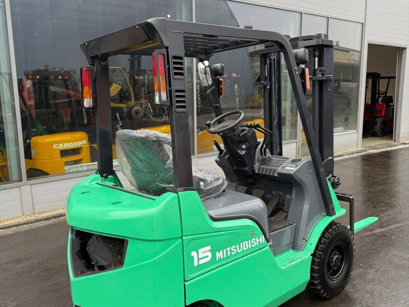 Погрузчик вилочный митсубиси fg15