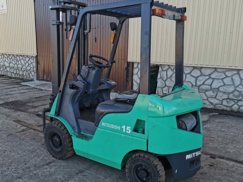 Погрузчик мицубиси fd 20