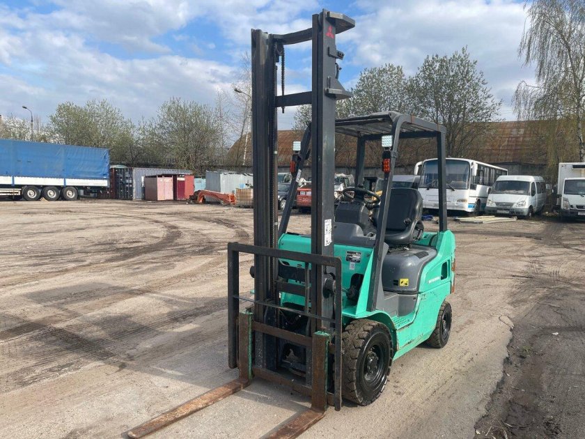 Погрузчик Митсубиси FG 15