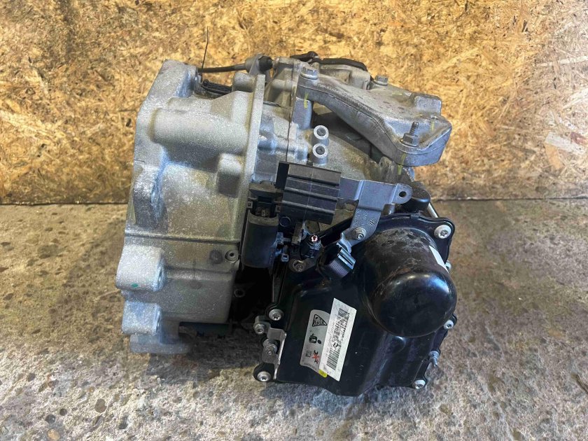 КПП джетта6 б.у 122 л.с 1.4 двигатель ручная КПП