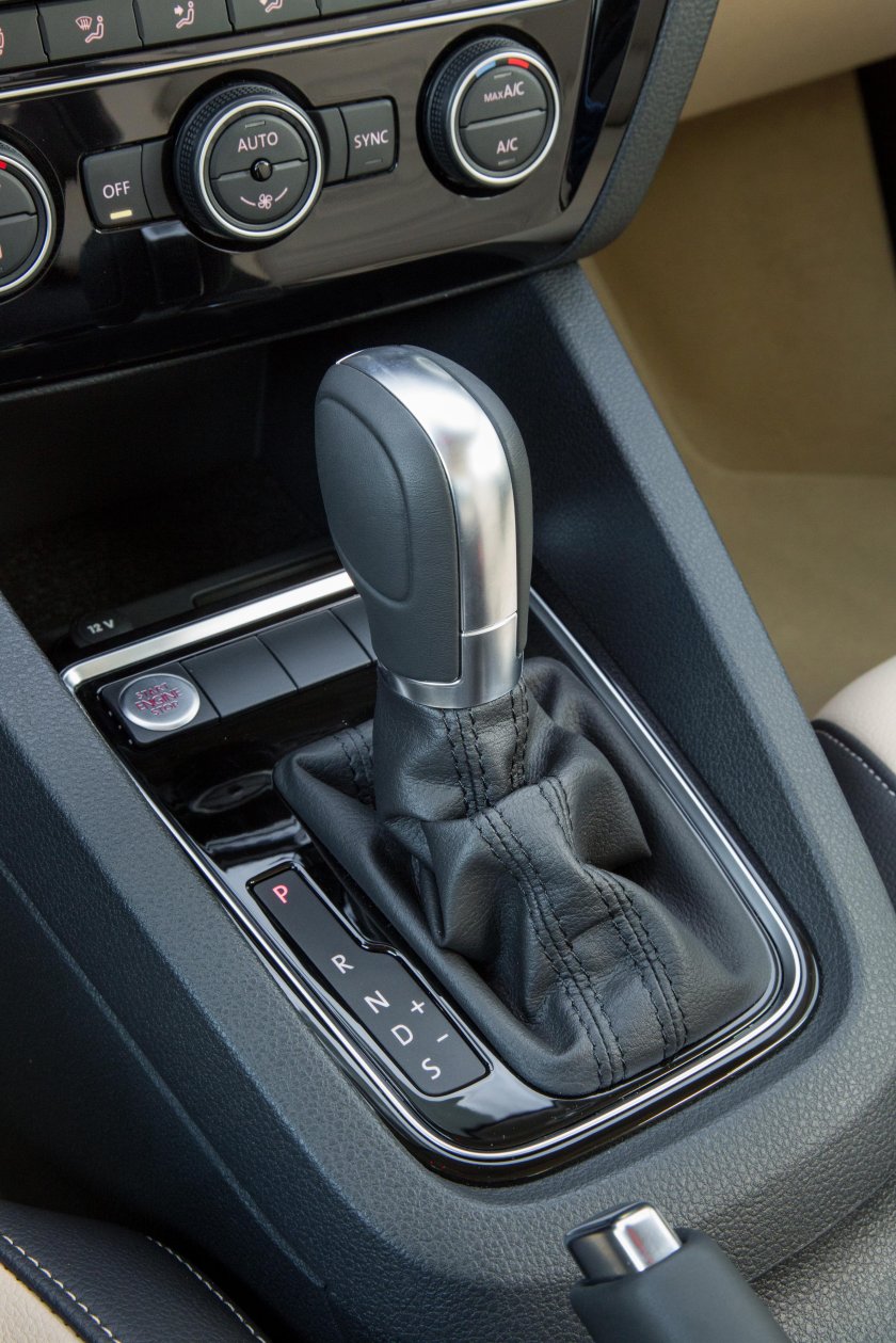 Коробка автомат Фольксваген Джетта