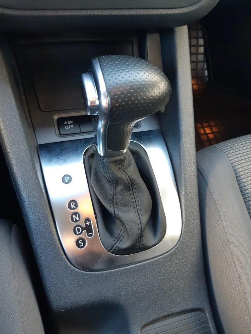 Ручка АКПП VW Jetta 2003