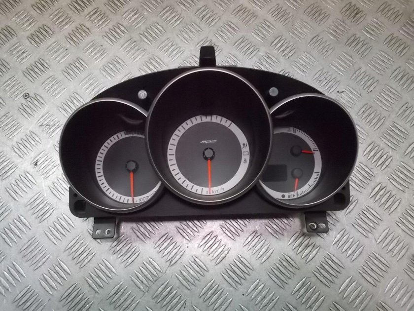 Панель приборов Мазда 3 BK