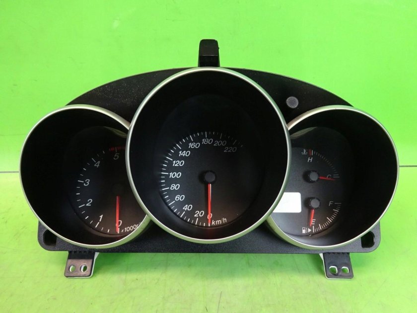 Mazda 3 BK спидометр