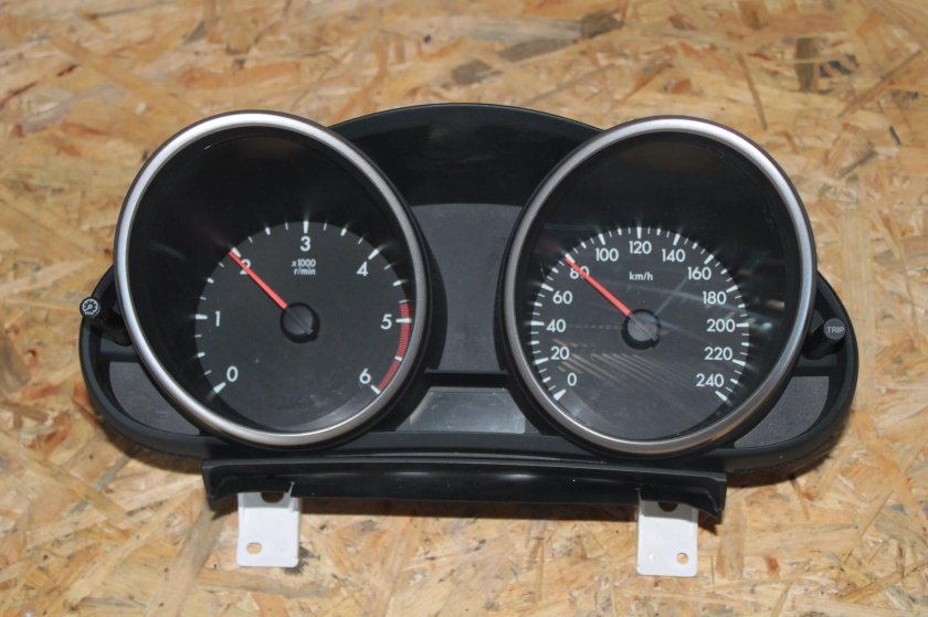 Панель приборов Мазда 3 2013