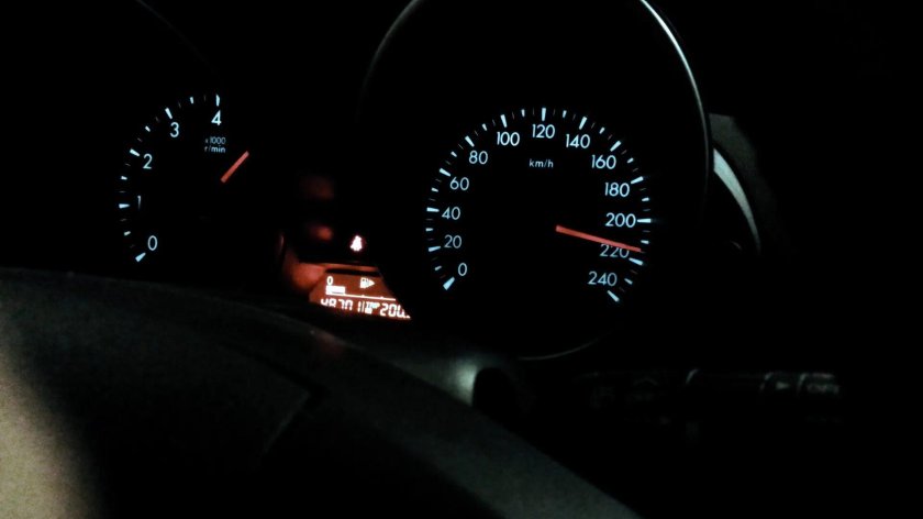 Мазда 6 спидометр 200