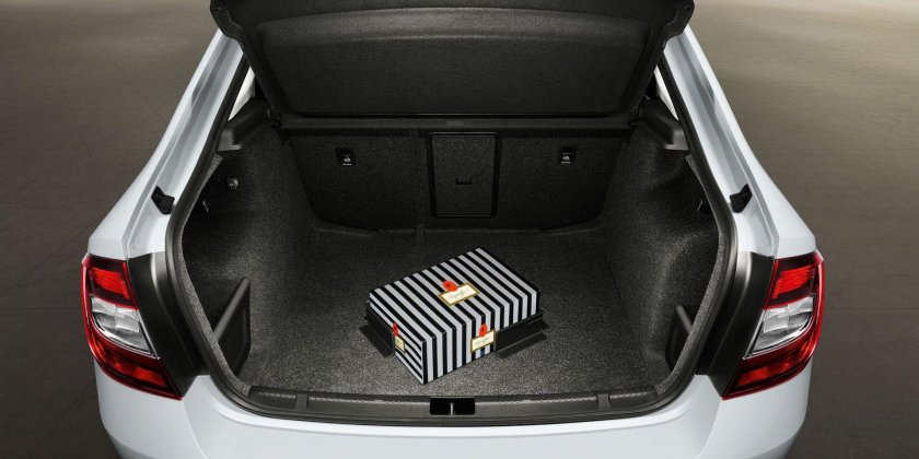 Skoda Rapid 2019 багажник