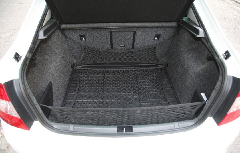 Шкода Рапид 2017 багажник