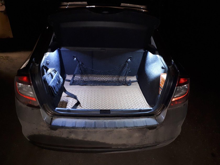Шкода Рапид 2018 багажник