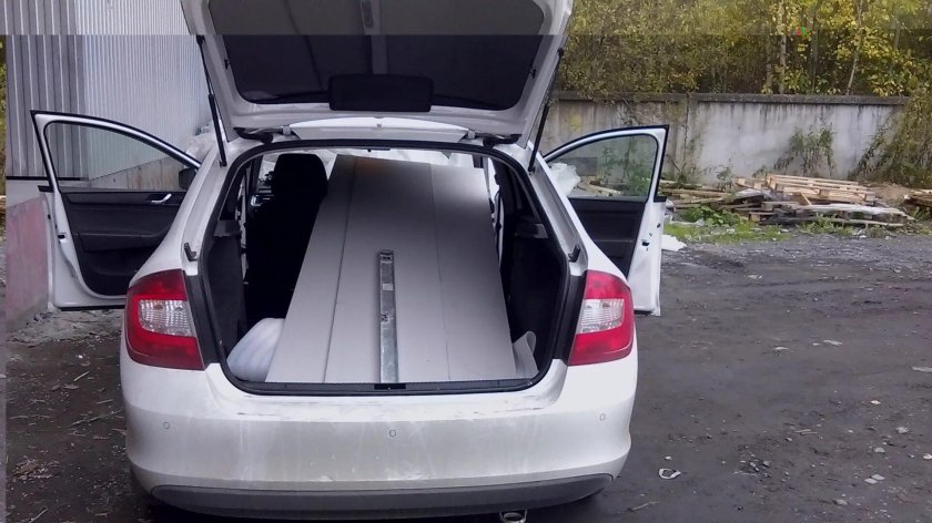Шкода Рапид лифтбек багажник