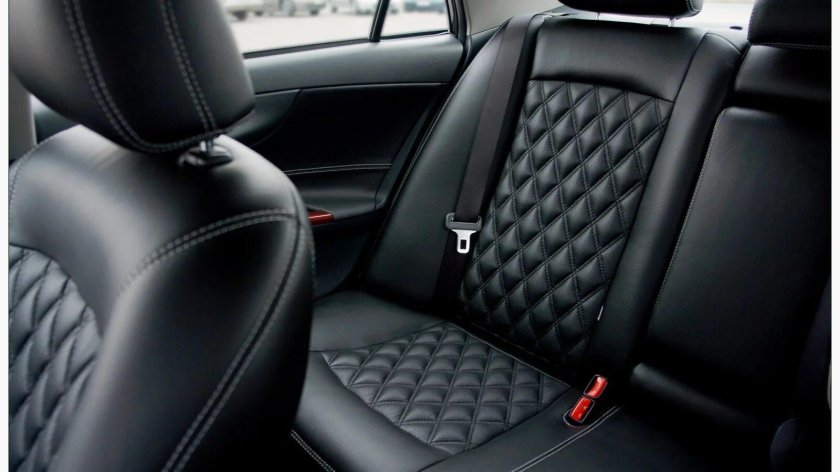 Кожаный салон Тойота Королла 150