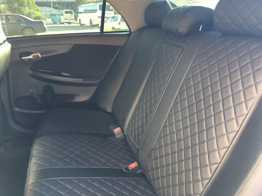 Чехлы Тойота Королла е210