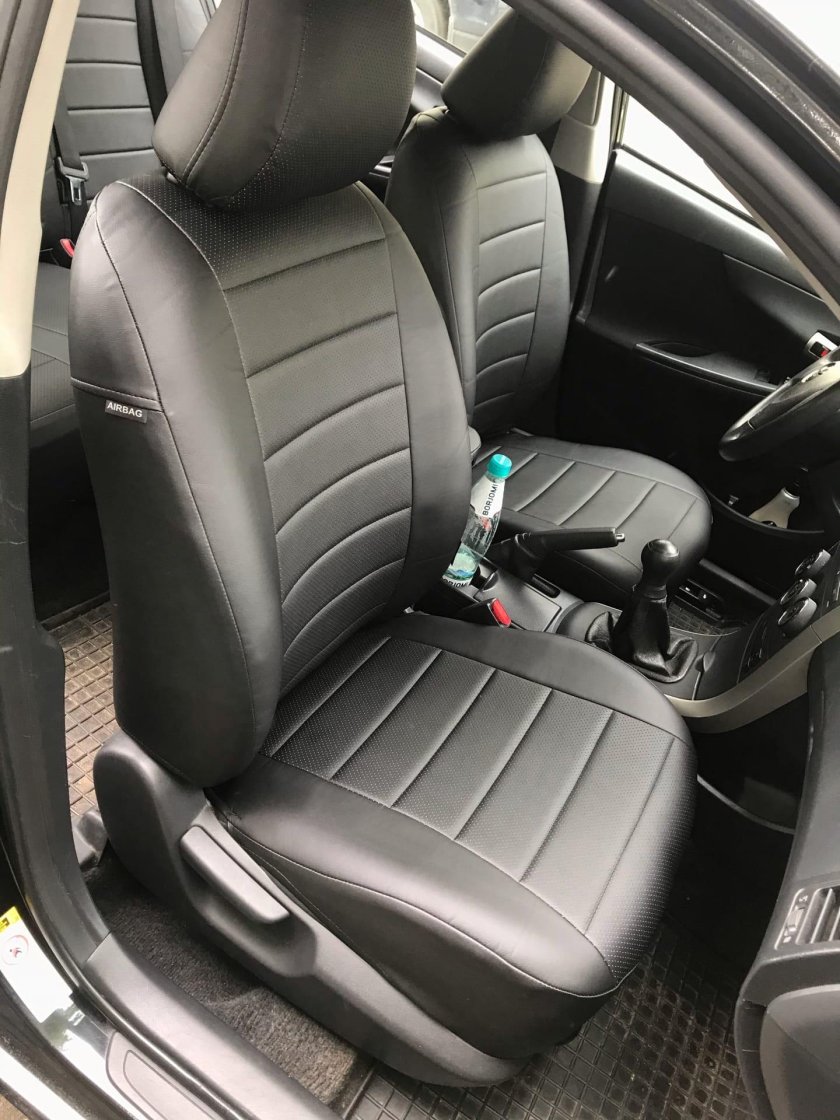 Чехлы Автопилот Toyota Corolla e150 чёрные экокожа полоска фото