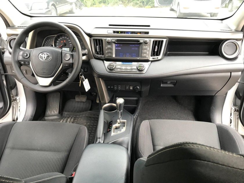 Toyota rav4 2014 салон