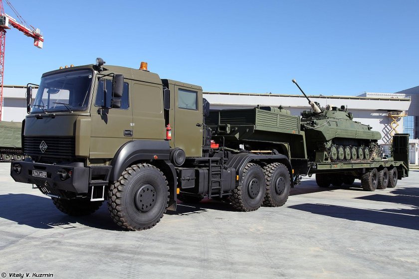 Седельный тягач Урал 63704