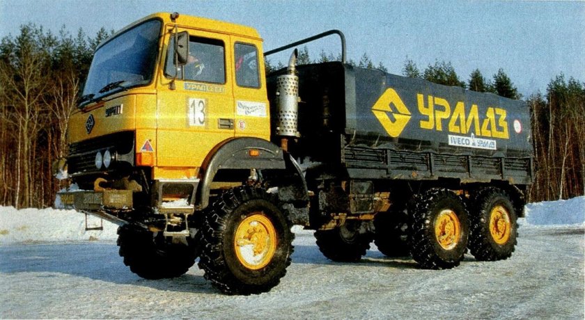 Урал 4320 бескапотный