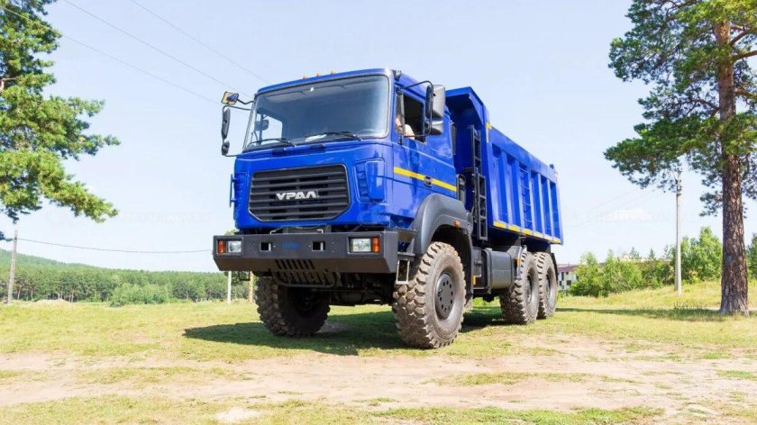 Самосвал Урал 6370-0121