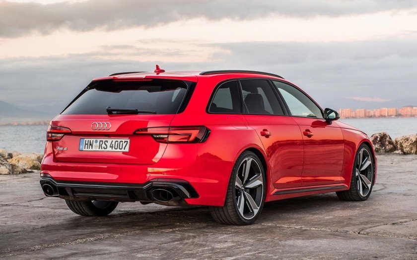 Ауди универсал рс