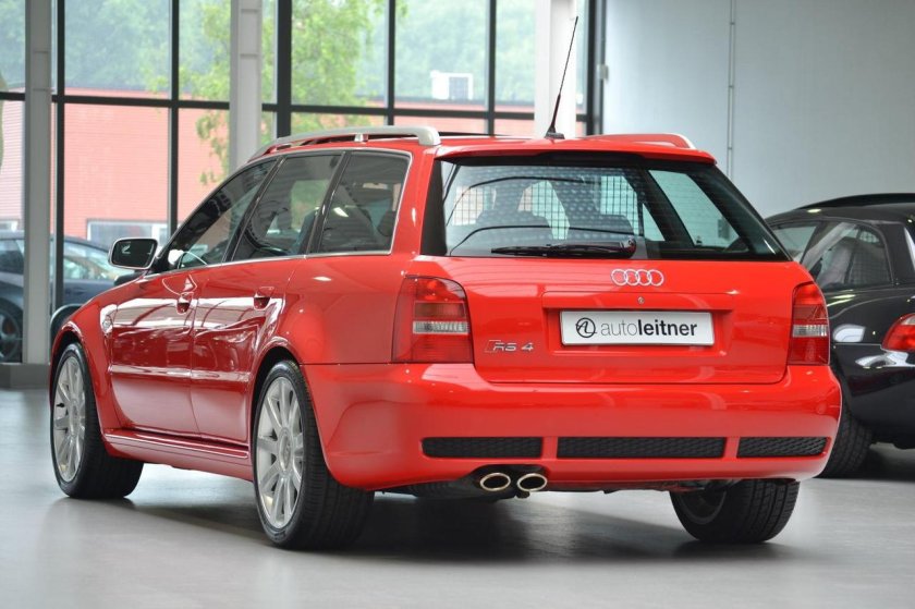 Ауди rs4 avant b5