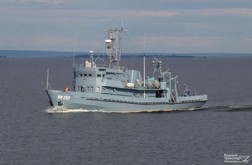 Водолазный катер «ВМ-250»