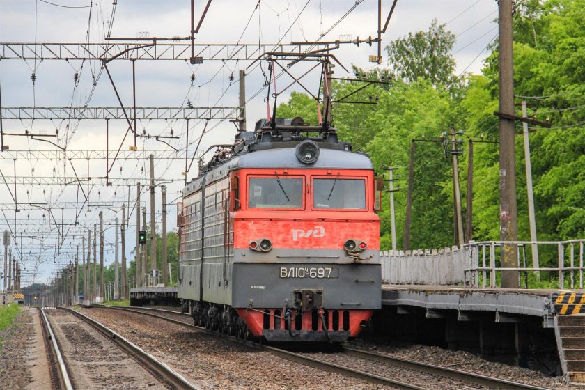 Вл10 пассажирский