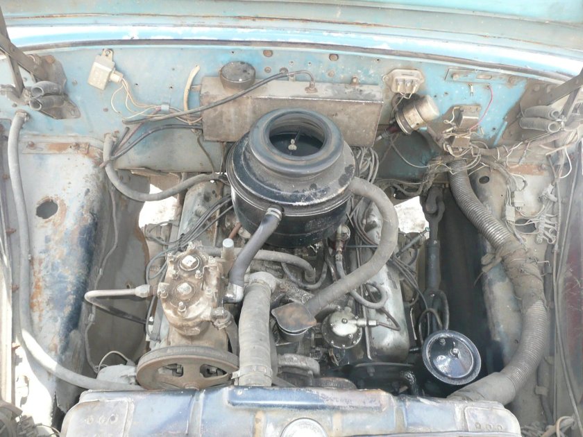 Моторный отсек ЗИЛ 131