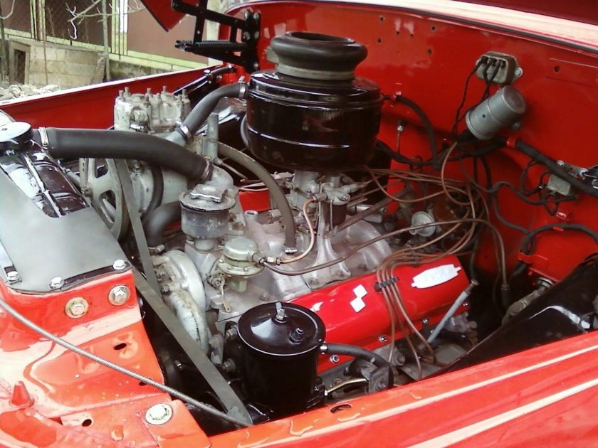 ЗИЛ 131 под капотом