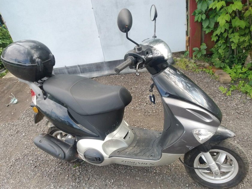 Скутер Zongshen zs50qt-4