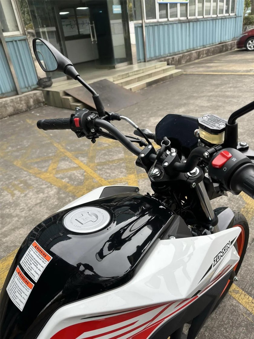 Мотоцикл бензиновый