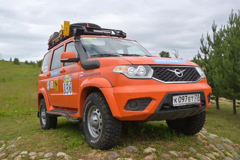 УАЗ Патриот трофи