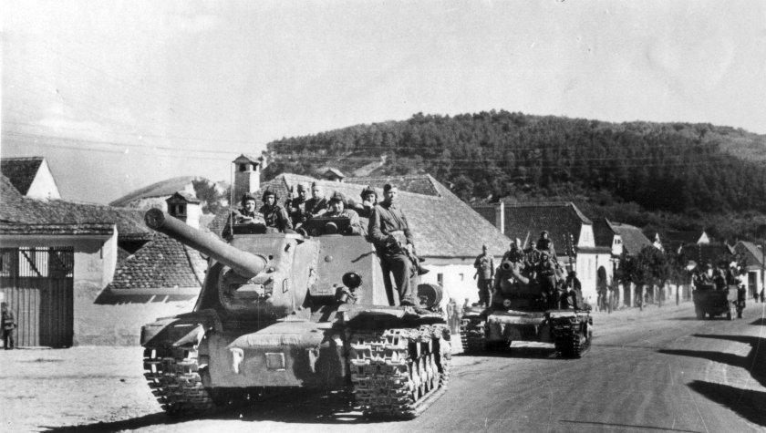 ИС 2 И ИСУ 152