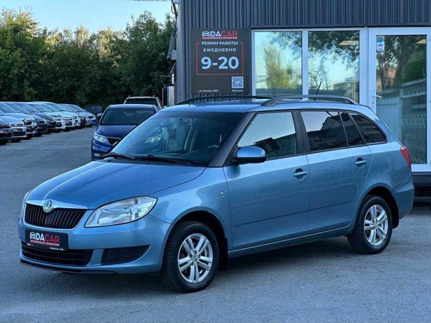 Шкода фабия 1.2 универсал 2012