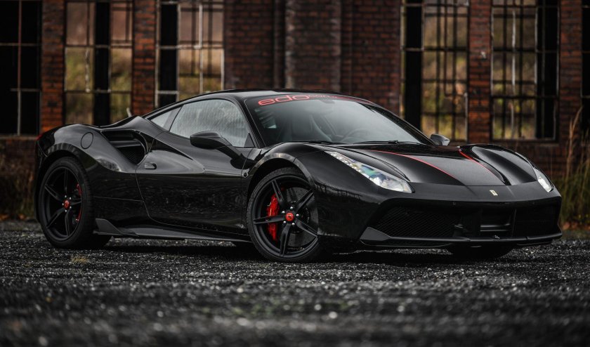 Ferrari 488 GTB черная