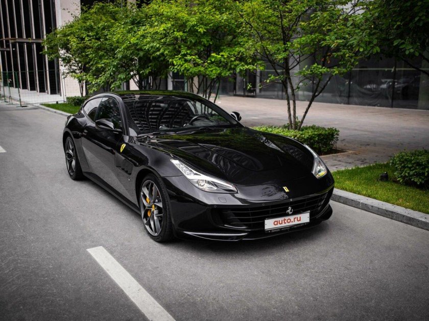 Феррари черная