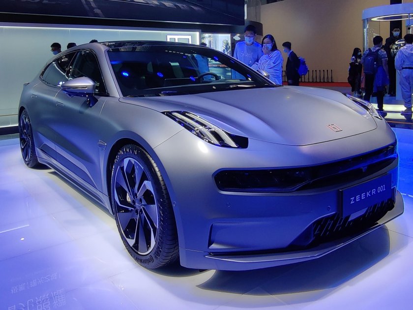 Электрокар zeekr 001