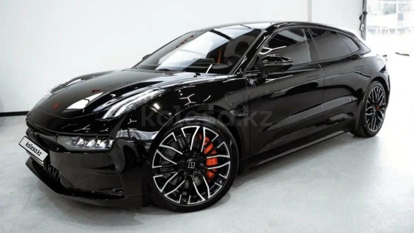 Zeekr 001 2024 черный