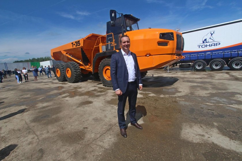 Сочлененный самосвал Тонар т-35