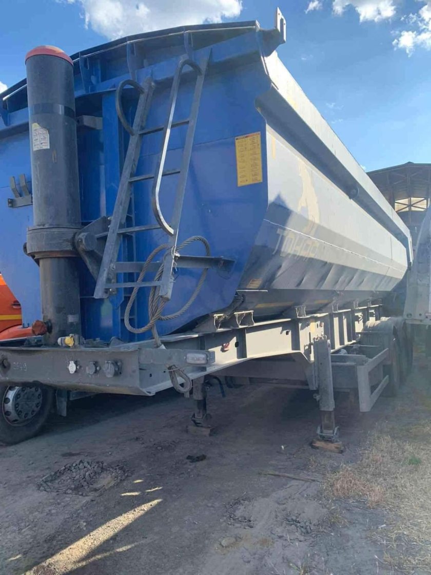 Самосвальный полуприцеп тонар