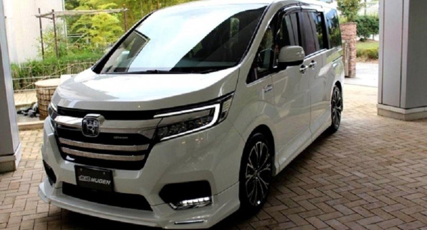 Honda Stepwgn spada 2018 Tuning