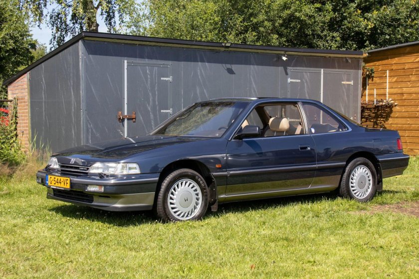 Honda legend 1990