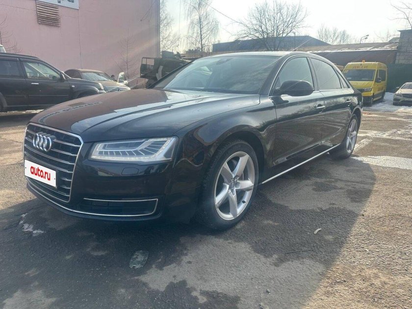 Audi a 8 long