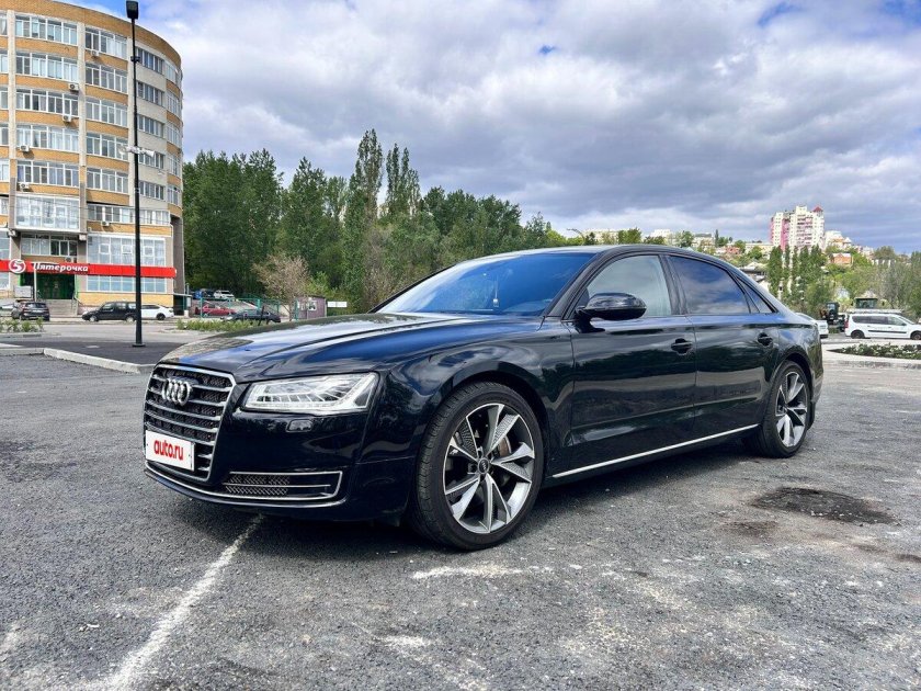 Audi a8 iii (d4)