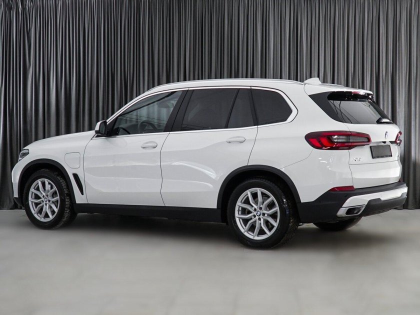 Белая бмв х 5