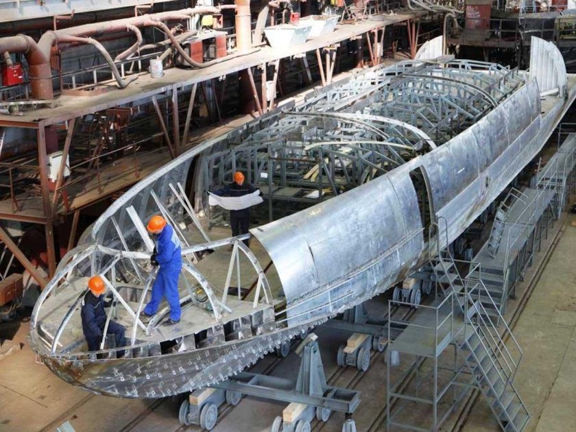 Хабаровский судостроительный завод лодки амг5