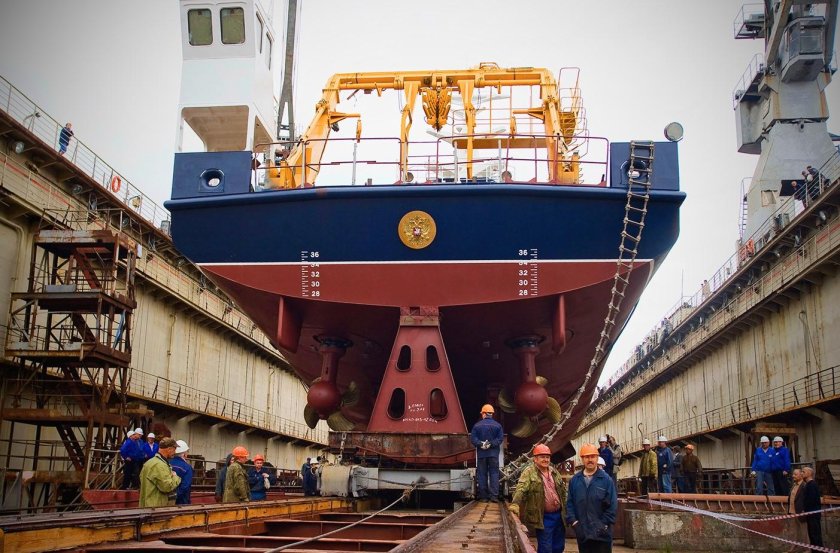 Судостроительная верфь