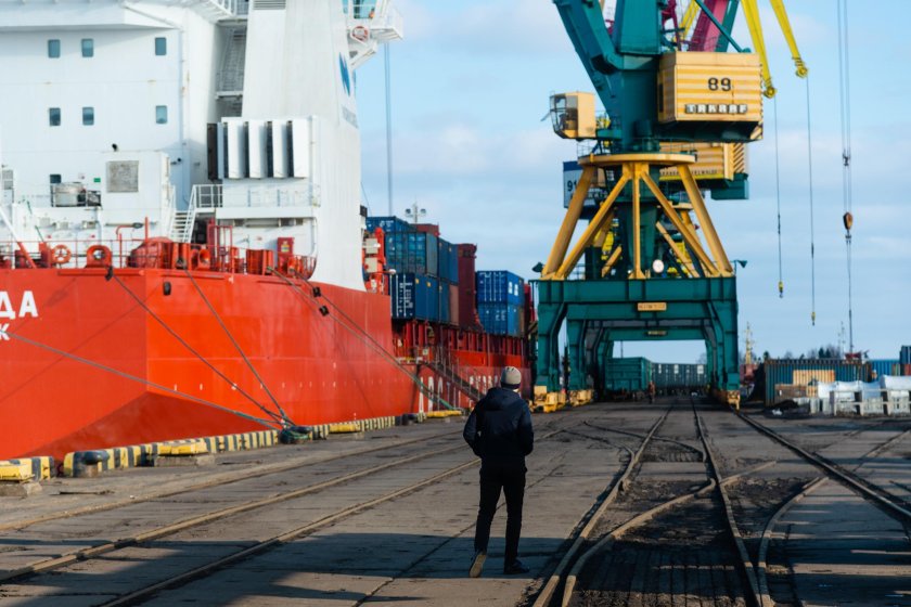 Верфи России